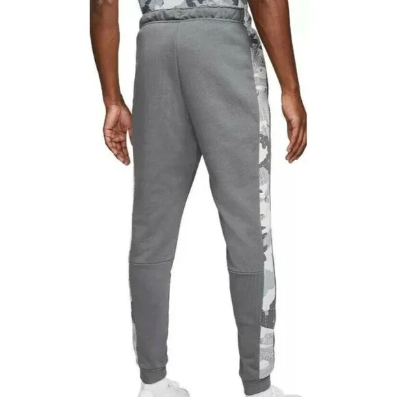 Nike Men's Dri-Fit Move To Zero Tapered Leg Training Pants Smoke Grey Camo NWT - Picture 2 of 4